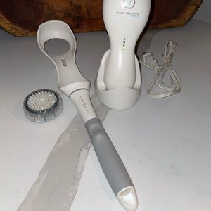 Clarisonic Pro with handle and new brush head